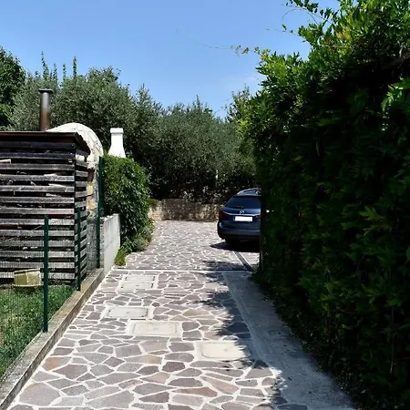 Postaja 33 *